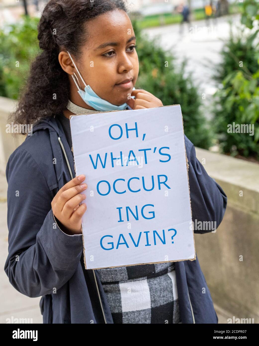 London 29. August 2020 EIN Streikprotest der Stufe 21 von Studenten auf dem Parliament Square, London, Großbritannien, gegen den A-Level-Prozess in diesem Jahr. Kredit: Ian Davidson/Alamy Live Nachrichten Stockfoto