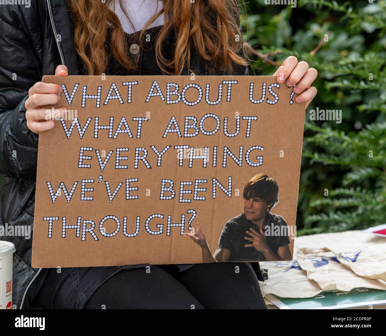 London 29. August 2020 EIN Streikprotest der Stufe 21 von Studenten auf dem Parliament Square, London, Großbritannien, gegen den A-Level-Prozess in diesem Jahr. Kredit: Ian Davidson/Alamy Live Nachrichten Stockfoto