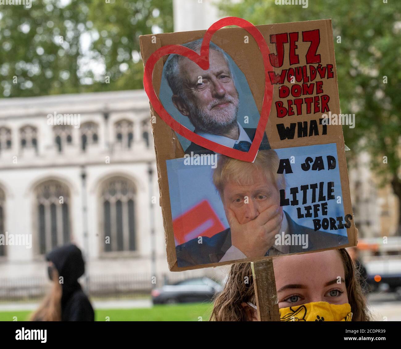 London 29. August 2020 EIN Streikprotest der Stufe 21 von Studenten auf dem Parliament Square, London, Großbritannien, gegen den A-Level-Prozess in diesem Jahr. Kredit: Ian Davidson/Alamy Live Nachrichten Stockfoto