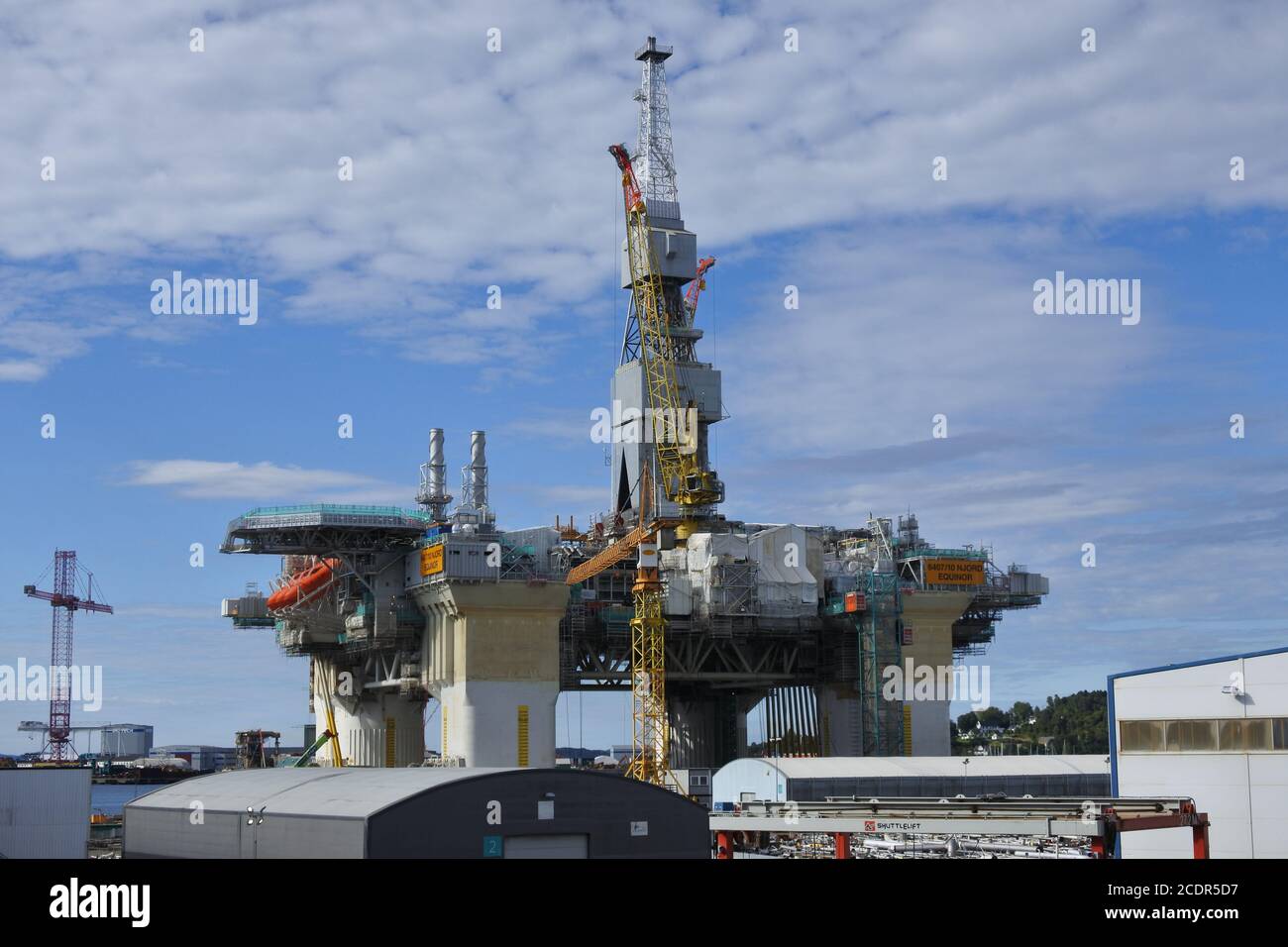 Equinor / Statoil Plattform Njord Block 6407/10 in Kvaerner Stord Leirvik Werft, Norwegen / Norge / Noreg Stockfoto