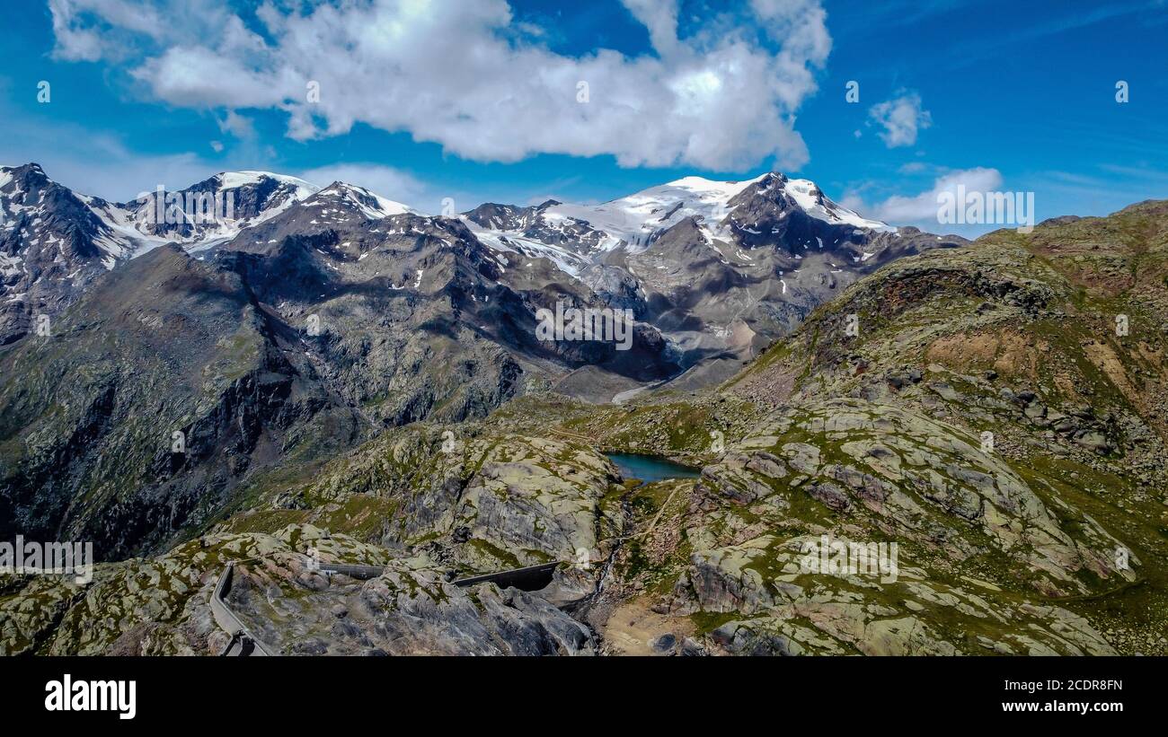 Pejo Tal mit Cevedale Seen und Ortles - Cevedale Berggruppe. Panoramablick. Trentino Alto Adige, Provinz Trient, Norditalien. Stelvio N Stockfoto