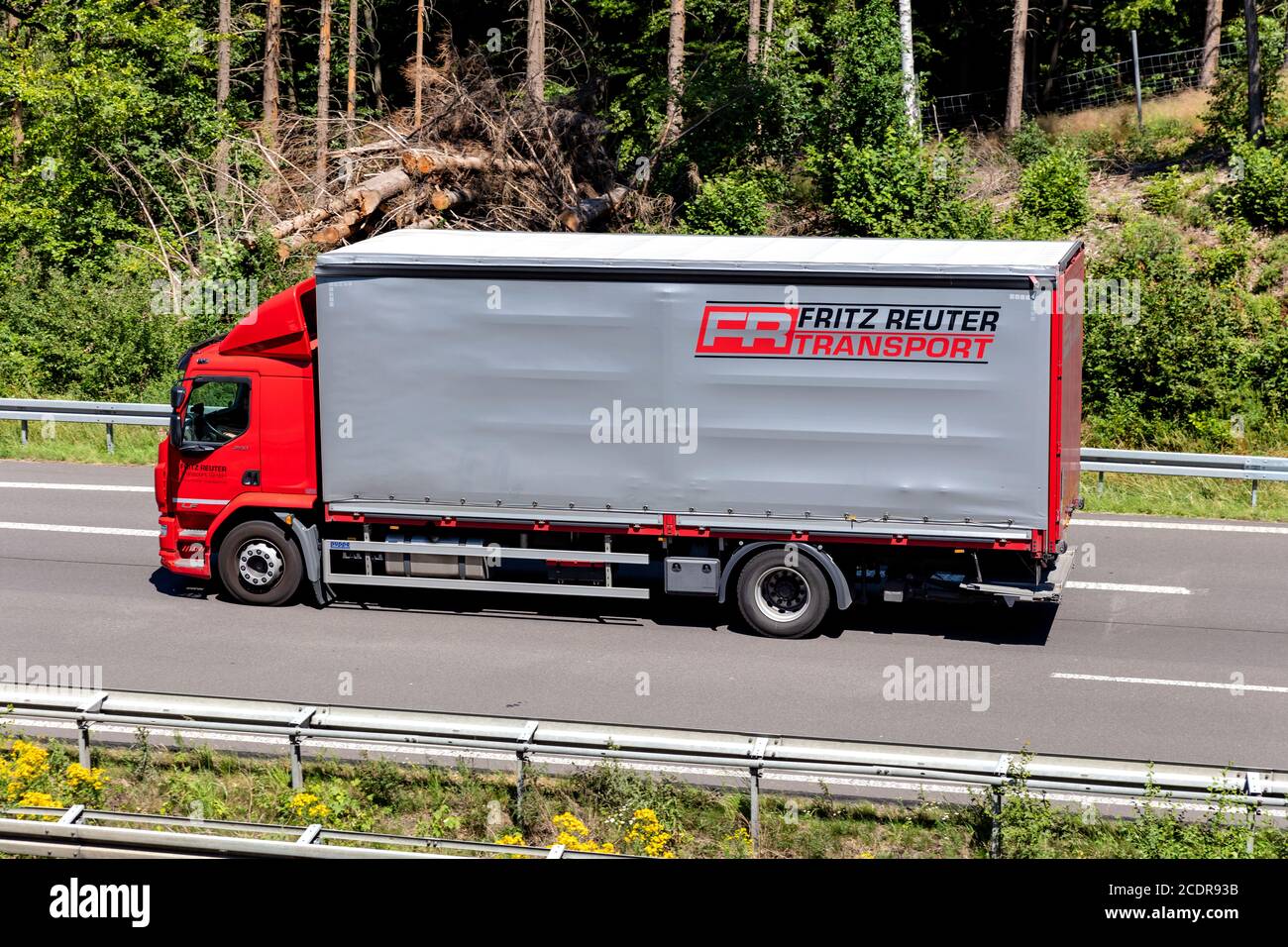 Fritz Reuter DAF LF LKW auf Autobahn. Stockfoto