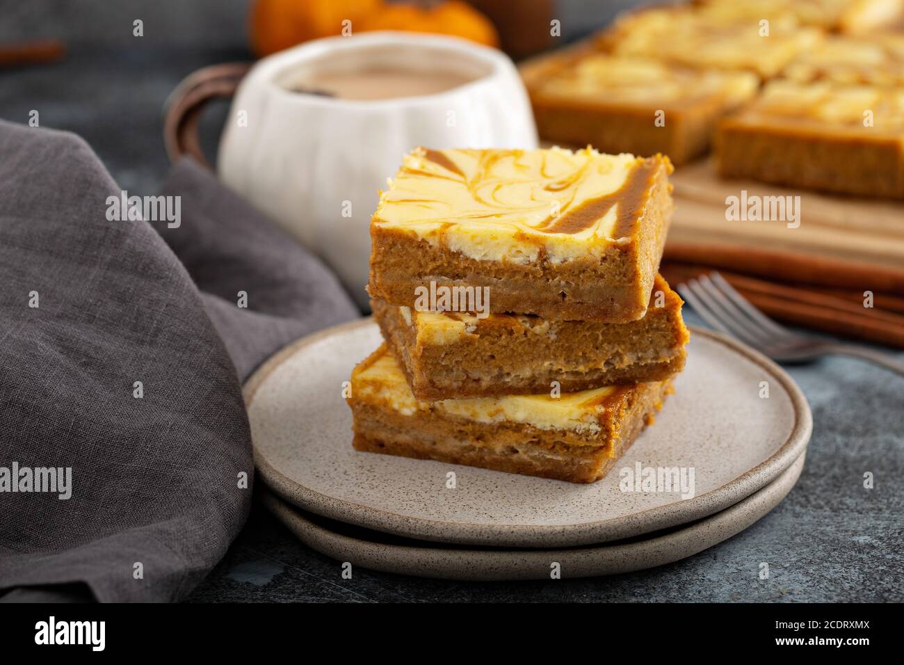Kürbis Käsekuchen Bars Stockfoto