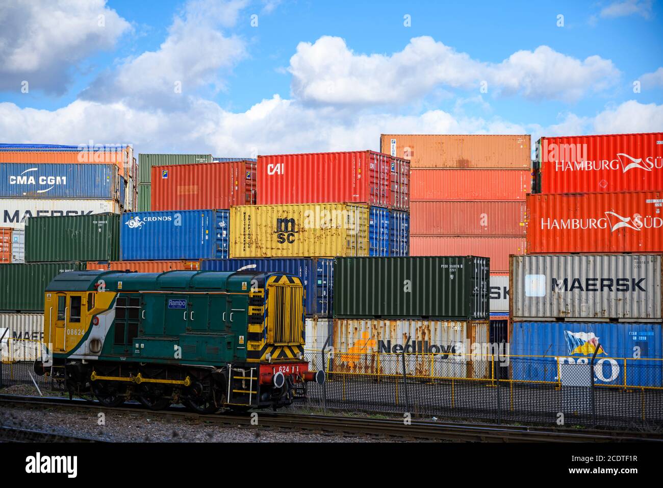 Gestapelte Container Hafen von Felixstowe Suffolk UK Stockfoto