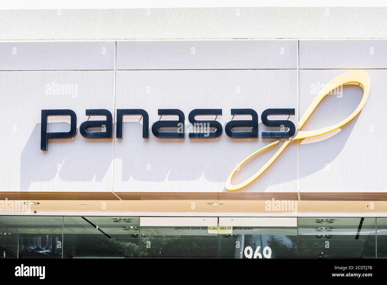 10. Mai 2020 Sunnyvale / CA / USA - Panasas unterzeichnen am Hauptsitz des Silicon Valley; Panasas Inc ist ein Datenspeicherunternehmen, das Netzwerk-Atta schafft Stockfoto