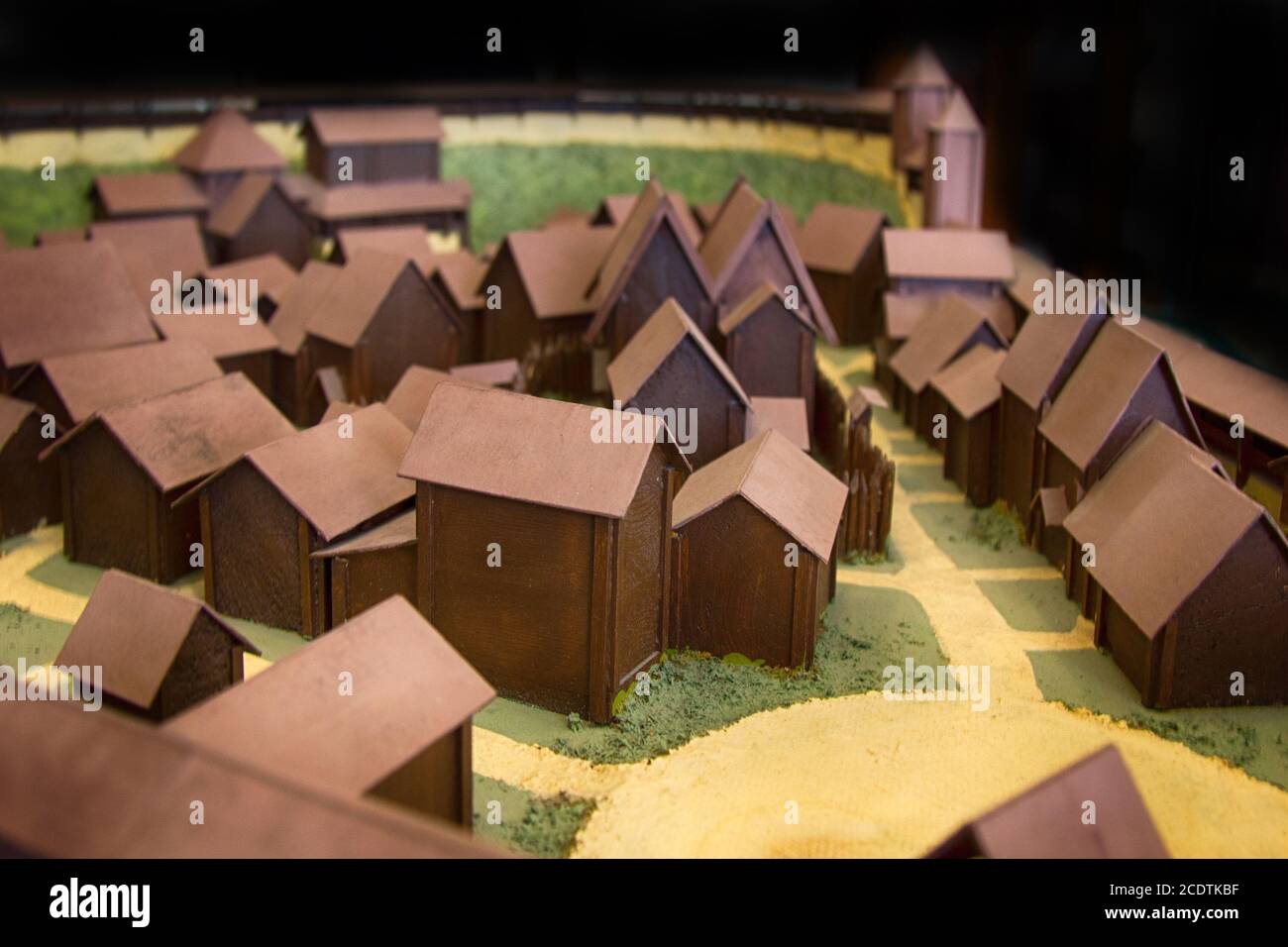 Klares Holzmodell der mittelalterlichen russischen Stadt Stockfoto