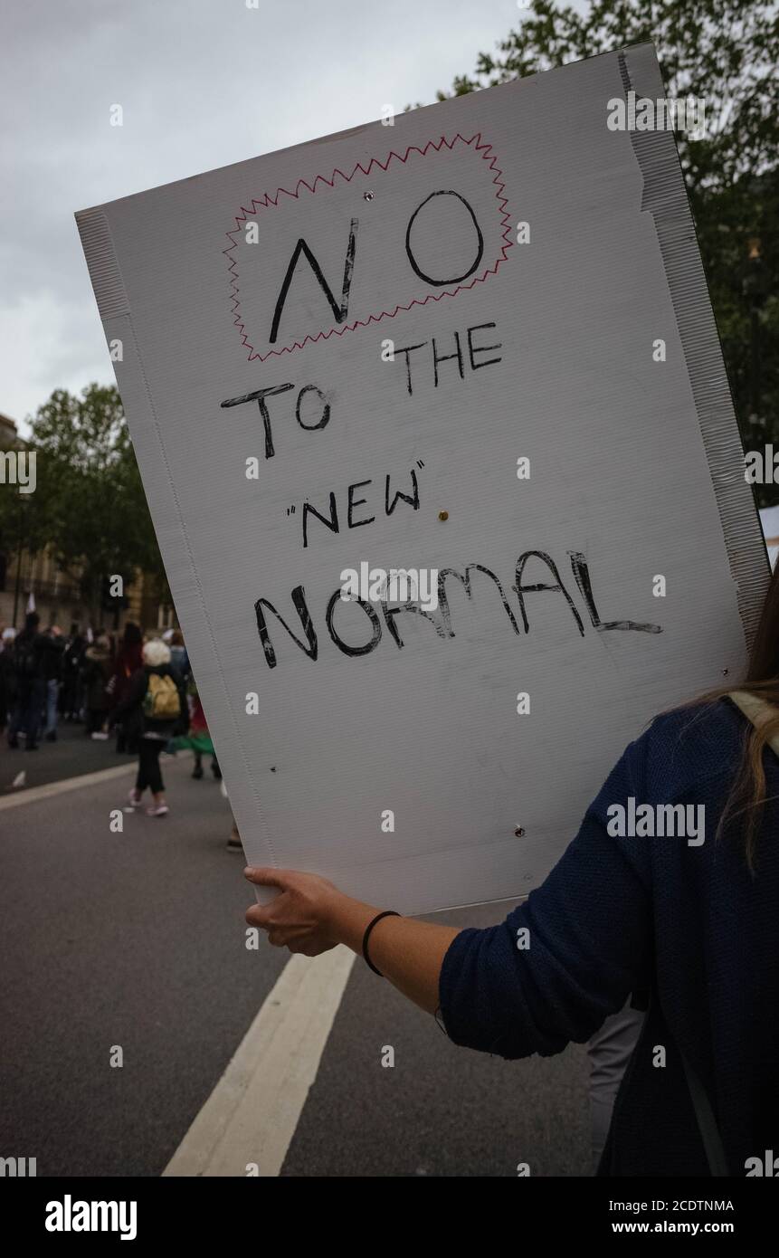 Traflagar Square, London, 29. August 2020. Die Menschen protestieren gegen Sperrregeln, die die Regierung, Bill Gates und Impfstoffe anführen. David Icke Stockfoto