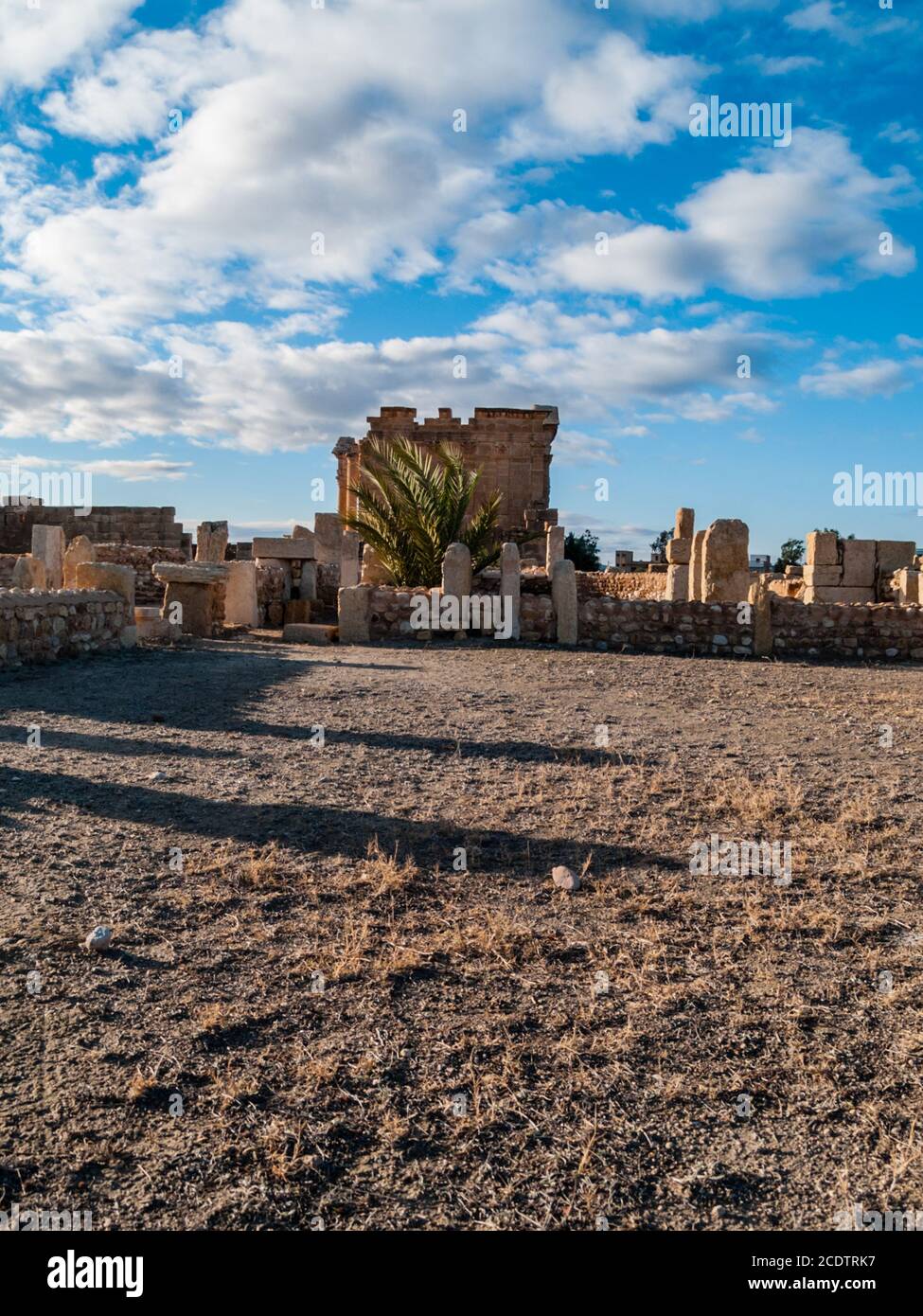 Die archäologische Stätte von Sbeitla befindet sich in Sbeitla in Tunesien, in der ehemaligen römischen Stadt Sufetula und bewahrt die RE Stockfoto