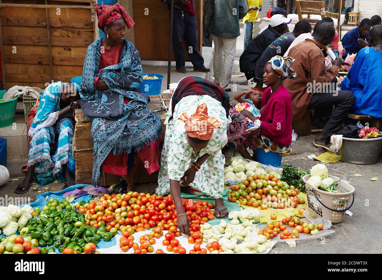 Senegal. Dakar. Straßenmarkt um den Sandaga Markt. Stockfoto