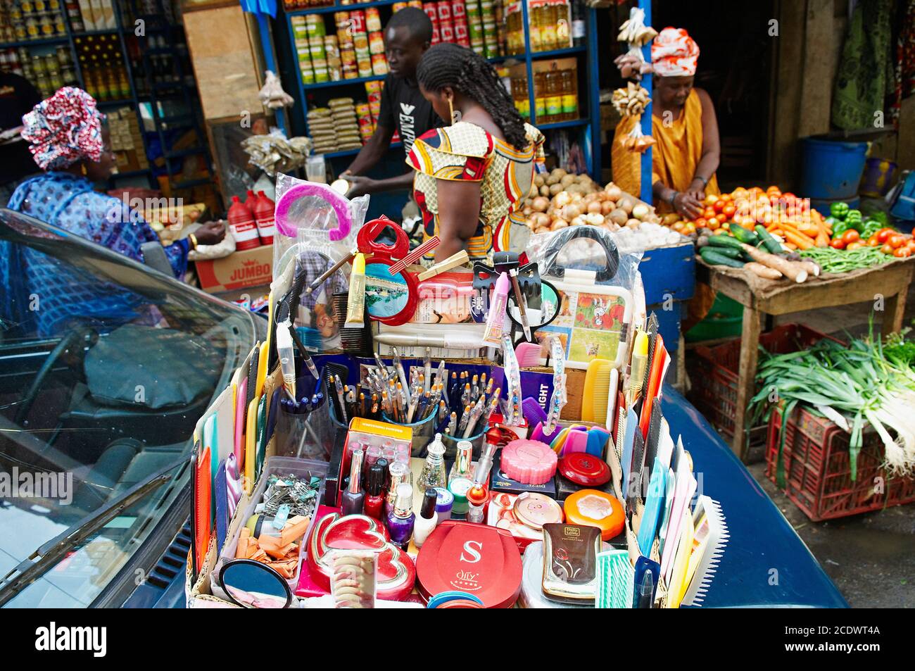 Senegal. Dakar. Straßenmarkt um den Sandaga Markt. Stockfoto