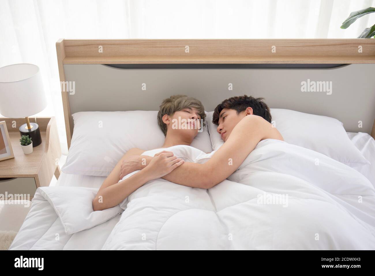 Homosexuell Paare junge Jungen asiatische Männer LGBT Konzepte. Stockfoto