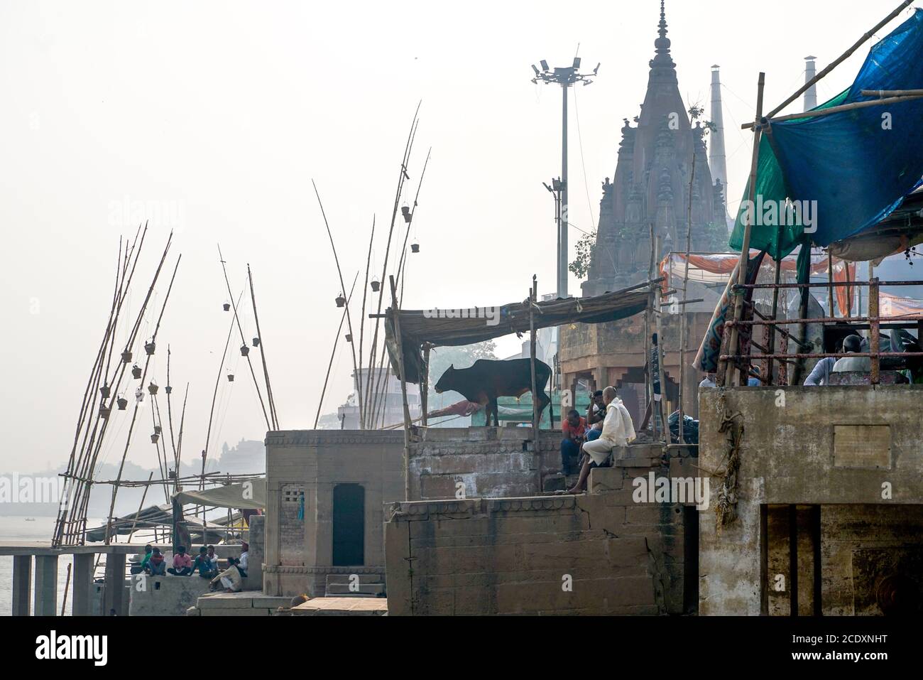 Brennende ghats von varanasi -Fotos und -Bildmaterial in hoher ...