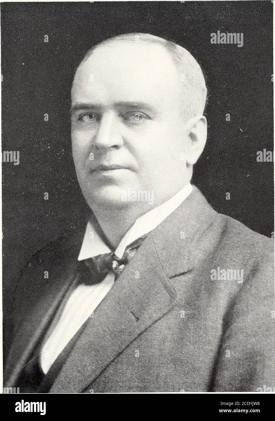 . Bemerkenswerte Männer von Illinois & ihr Staat . JOHNSON, BYRON BANCROFT, PRÄSIDENT. American Baseball League. Chicago; B. Ohio; att. Oberlin und Marietta Colls, und Cincinnati Law School; engagiert in Leichtathletik und Zeitungsarbeit; 7 Jahre Präs. WESTERN Base-Ball League; Präs. American Baseball League seit 1900; Büro. 343 S. Dearborn St. 296. JOHNSON, HENRY WILLIAM, Rechtsanwalt, Ottawa; B. La Salle Co., 111.; s. Andrew H. und Sarah (Baker) Johnson;wurde auf einem Bauernhof aufgewachsen; studierte in den öffentlichen Schulen, Jennings Seminar, und Northwestern University;zugelassen an der Bar ol Illinois, 1889; gewählter Schreiber ot Stockfoto