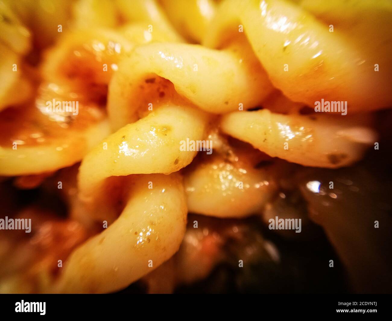 Garzeit, Girandoles mit Sauce in Nahaufnahme Stockfoto