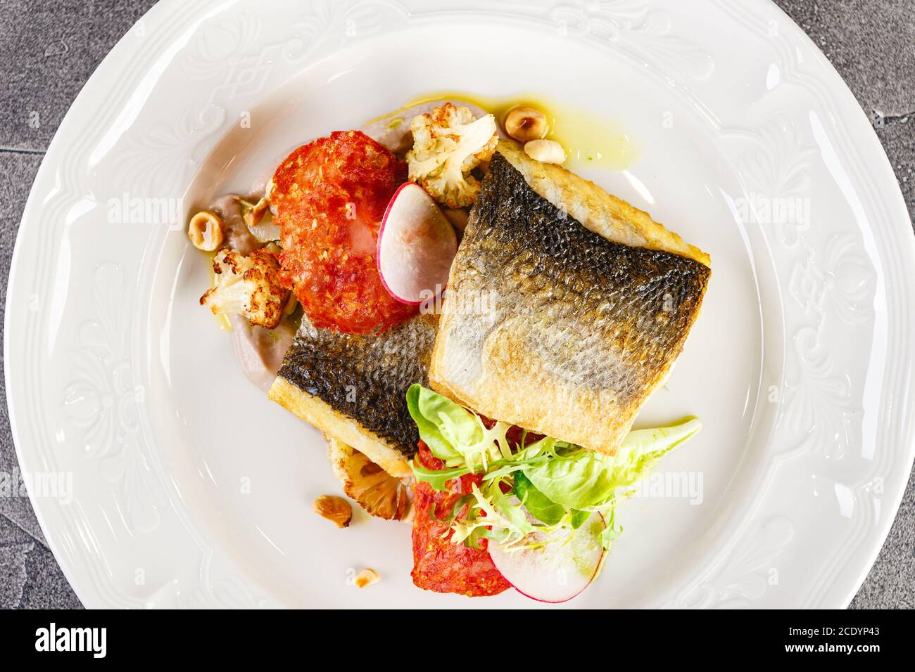 Hecht Barsch Filet in einem Restaurant serviert Stockfoto
