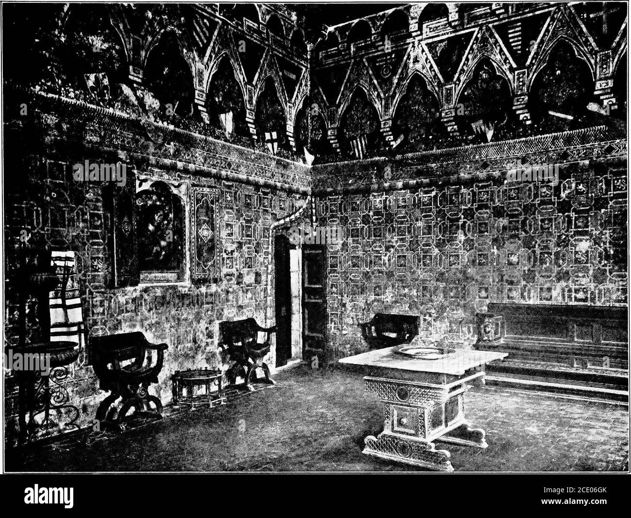 . Das Zimmer schön; eine Sammlung von Innenbildern zeigt Dekoration und Einrichtungsdetails der wichtigen Einrichtungszeiten . SPÄTGOTIK, BEGINN DER ITALIENISCHEN RENAISSANCE FÜNFZEHNTEN JAHRHUNDERT - ITALIENISCH. ZEIGT FRÜHE RENAISSANCE FÜNFZEHNTEN JAHRHUNDERT – I TALI UND GOTIK Stockfoto