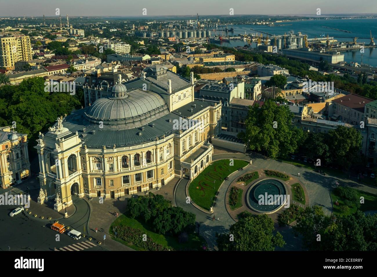 Luftpanorama-Foto von Oper und Ballett-Theater von Odessa Ukraine Stockfoto