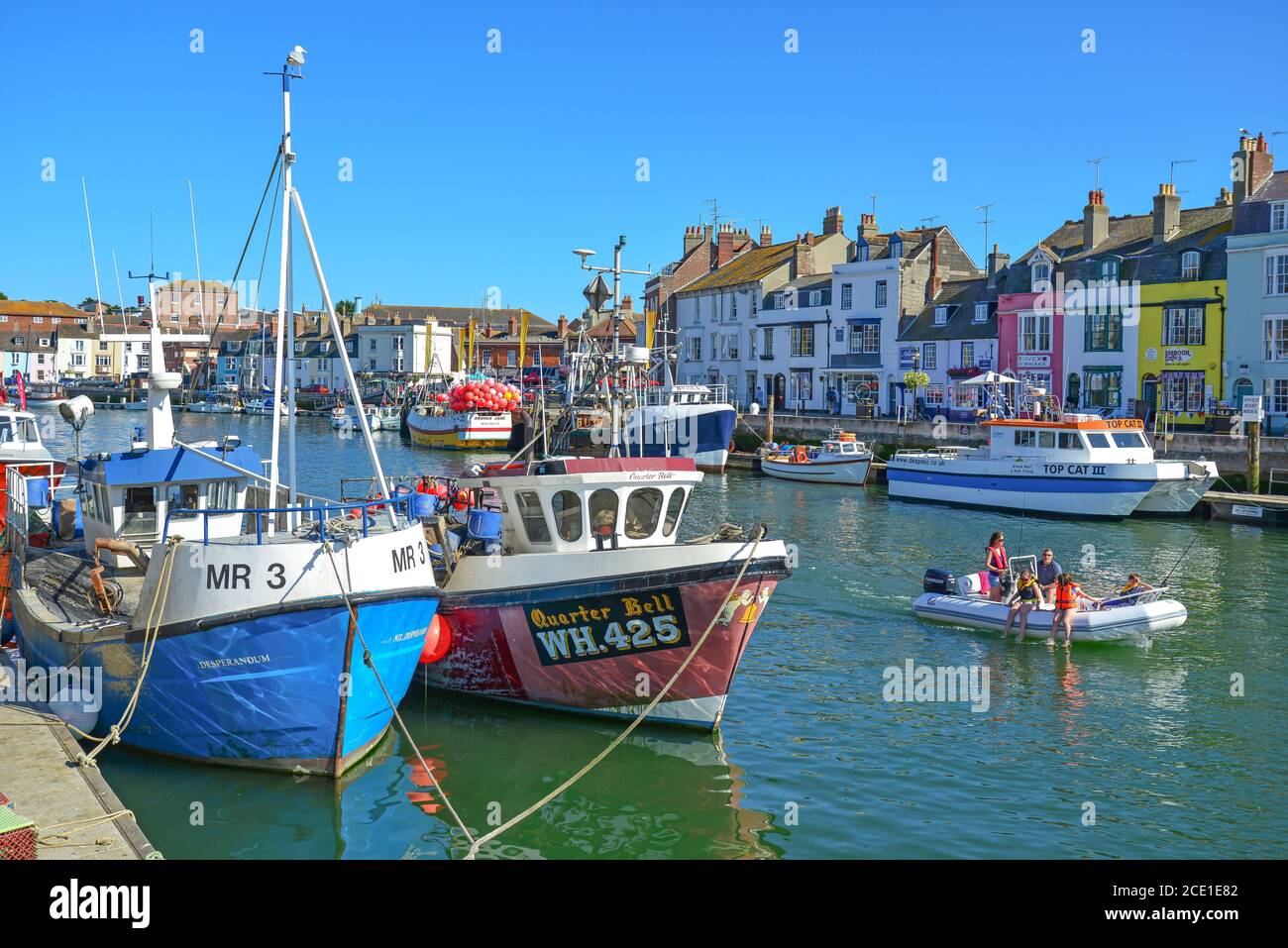 Angelboote/Fischerboote im alten Hafen, Weymouth, Dorset, England, Vereinigtes Königreich Stockfoto