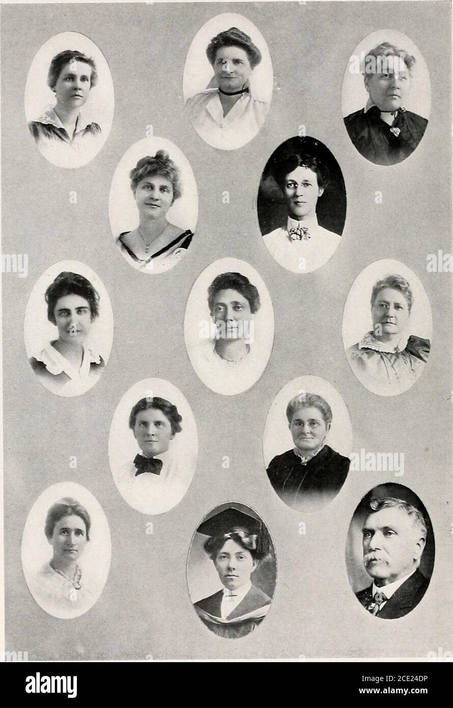 . Virginian . xth Grade PAULINE BROOKS WILLIAMSON SrPERVisoic ok Fifth Grade ELEANOR BRYNBERG FORMAN Supervisor der vierten fiRADE ELIZA EMERY Supervisor der dritten Klasse BERTHA AVELLS f ui euvilor der zweiten Klasse und Industriekunst MARY PHILIPPA JONES Supervisor der ersten (Jrade GRACE ELDRIDGE MIX Supervis:oder der Kindergarten JULIA JOHNSON Assistant Supervisor der Kindergartenschule ®tficial8 ME. BEN M. COX Business Manager WINNIE HINER... JENNIE M. TABB... LOTTIE CARRTNGTON MAUDE K. TALIAFERRO MISS MAEY WHITE COX MRS. MARY PAYNE IL^RRIS MISS SUSIE E. ALLEN MISS PEARL BERGER MRS. ANNIE SLATKR MRS. Stockfoto