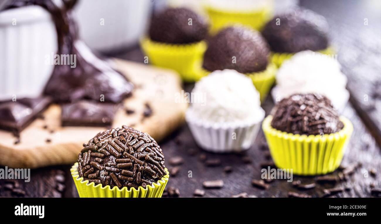 Brigadeiros brasilien -Fotos und -Bildmaterial in hoher Auflösung – Alamy
