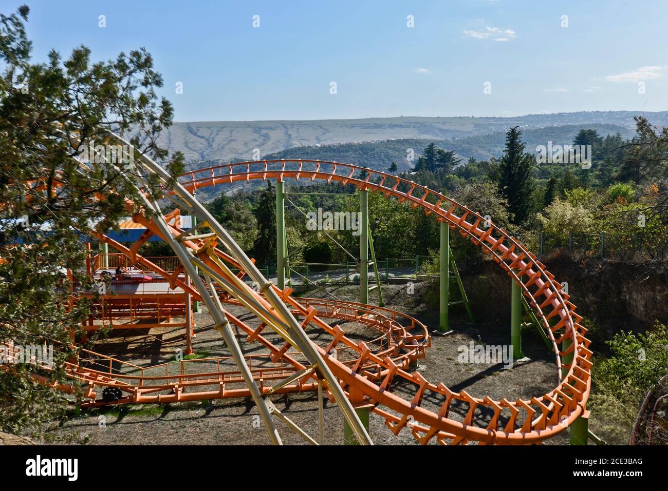 Achterbahn in Mtasminda Park, Tiflis, Republik Georgien Stockfoto