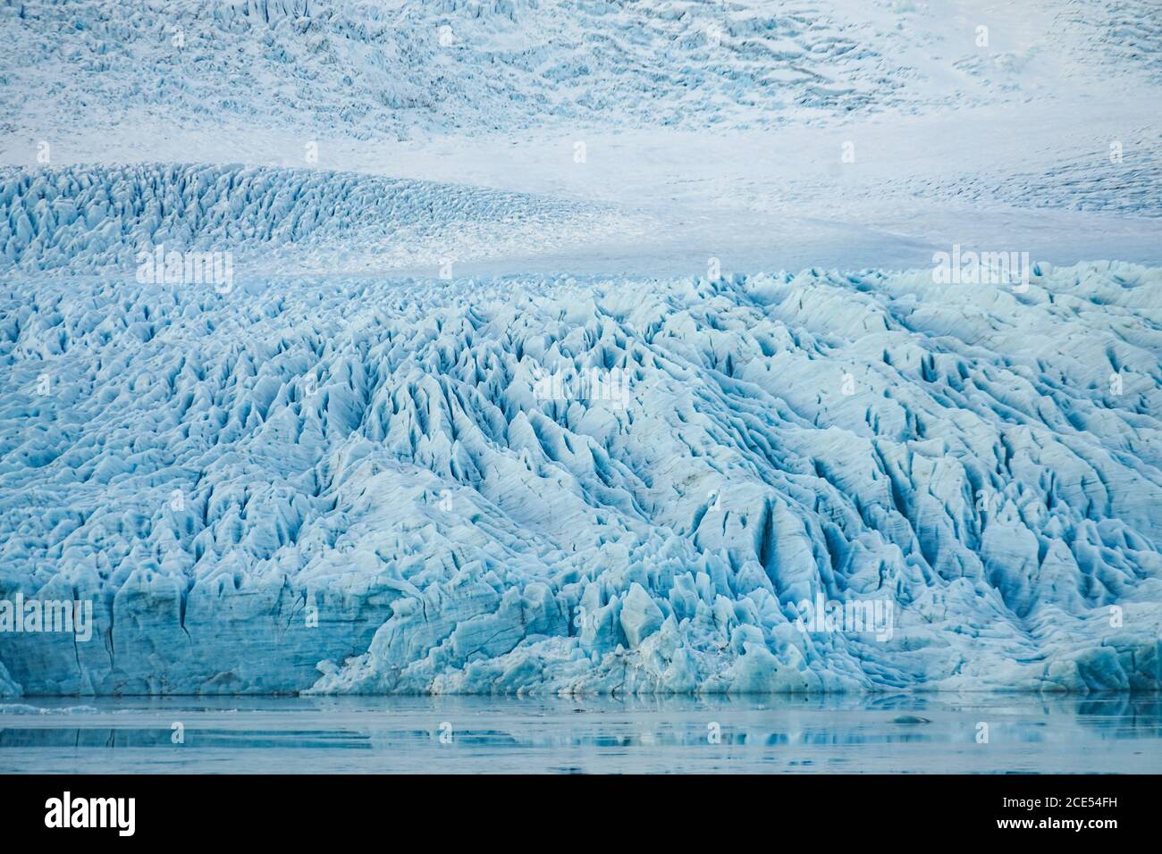 Islandischer Gletschersee. Fjallsárlón Stockfoto