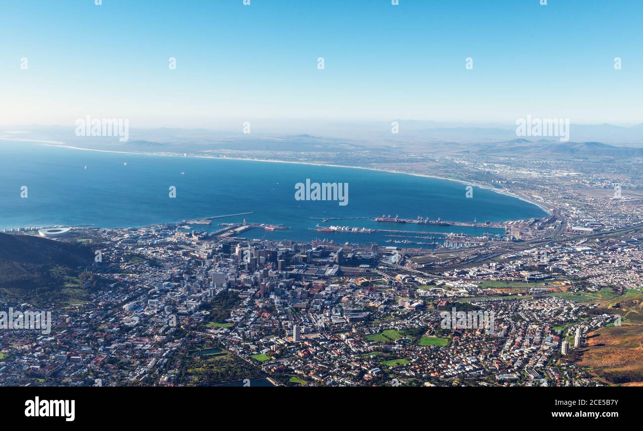 Luftbild von Kapstadt vom Table Mountain Nationalpark, Südafrika. Stockfoto