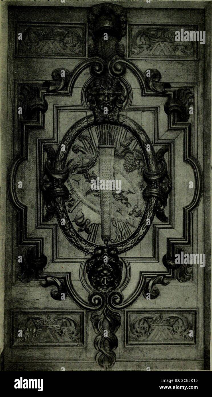 . L'Art de reconnaître les Styles : le style Louis XIII . ison zahlt natal pour ny plus revenir. Quant à Lesueur, que la misère avait empêché daller à Rome oùil eût été si volontiers rejoindre le peintre des Andelys,son ami et initiateur, nous lavons rattaché au stylede Louis XIII, Dautant quil ny aurait pas eu de rôlepour son génie indépendant dans cette splendideet pompeuse représentation qui fit la gloire deLouis XIV. Le Brun disant aux obsèques du peintrede la Vie de saint Bruno que « la mort venait de luienlever une grande épine du pied », a donné, dautrepart, la mesure de sa jalousie hain Stockfoto
