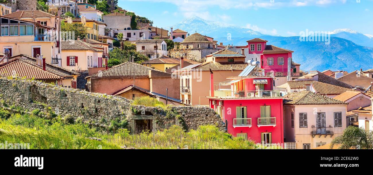 Nafplio, Griechenland Luftaufnahme und Schneeberge Stockfoto