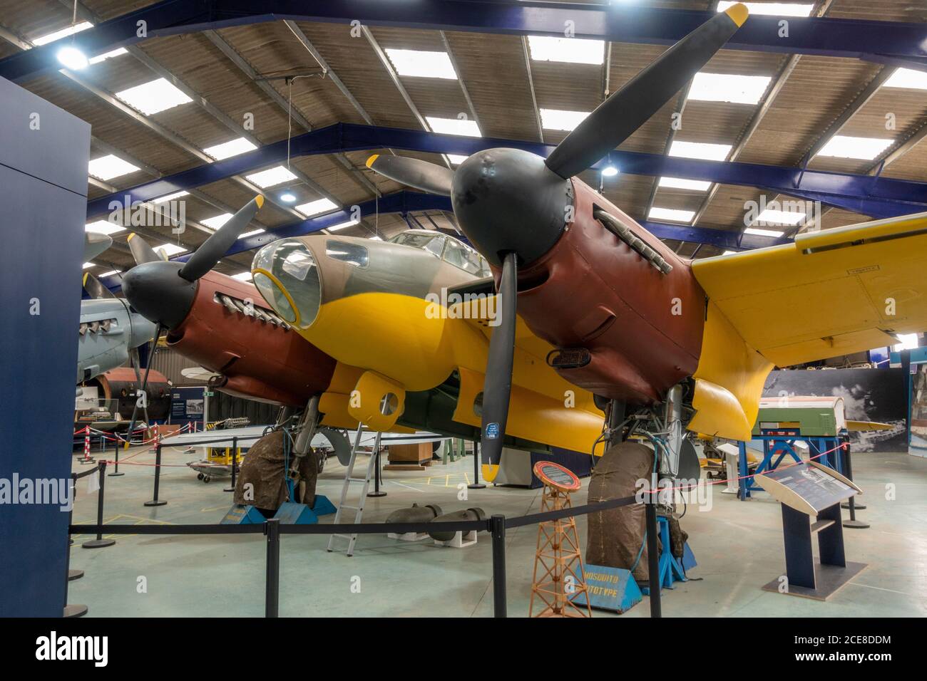 Der DH98 Mosquito Prototyp, der erste Prototyp, der im De Havilland Museum, London Colney, UK ausgestellt ist Stockfoto Der DH98 Mosquito Prototyp, der erste Prototyp, der im De Havilland Museum, London Colney, UK ausgestellt ist Stockfoto