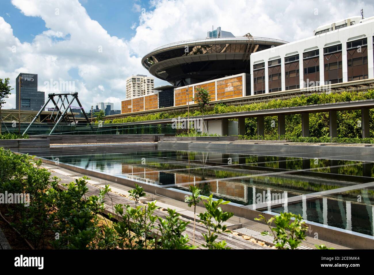 Singapur, Singapur: 07. März 2020. National Gallery Singapur Öffentliche Dachterrasse mit Blick auf die Singapore Academy of Law. Das Gebiet wird als t bezeichnet Stockfoto