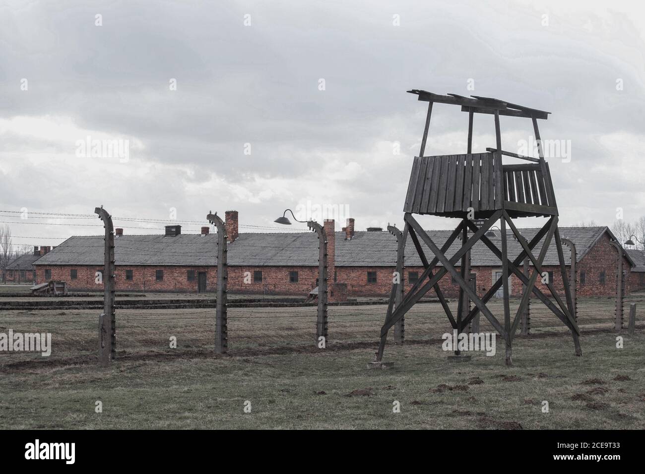 Ein Wachturm im Konzentrationslager Auschwitz Birkenau in Polen, 12. März 2019 Stockfoto