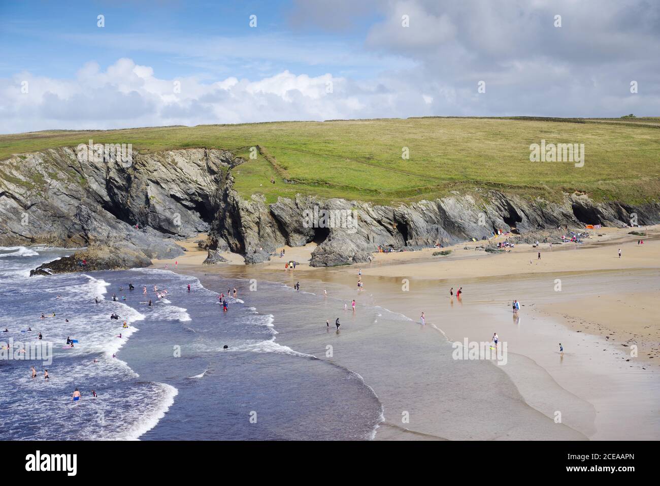 Abgeschiedener Poly Joke Strand an der Westküste von Cornwall In der Nähe von Perrantporth Stockfoto