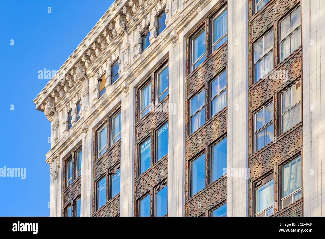 Altes Bürogebäude in der Innenstadt von Winnipeg Manitoba Canada. Stockfoto