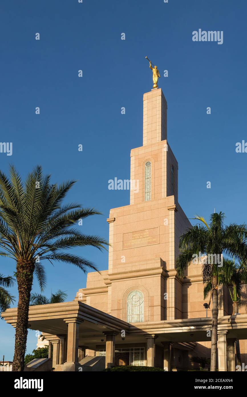 Der Santo Domingo Dominikanische Republik Tempel der Kirche Jesu Christi der Heiligen der Letzten Tage wurde im Jahr 2000 fertiggestellt. Es ist der erste LDS oder Stockfoto