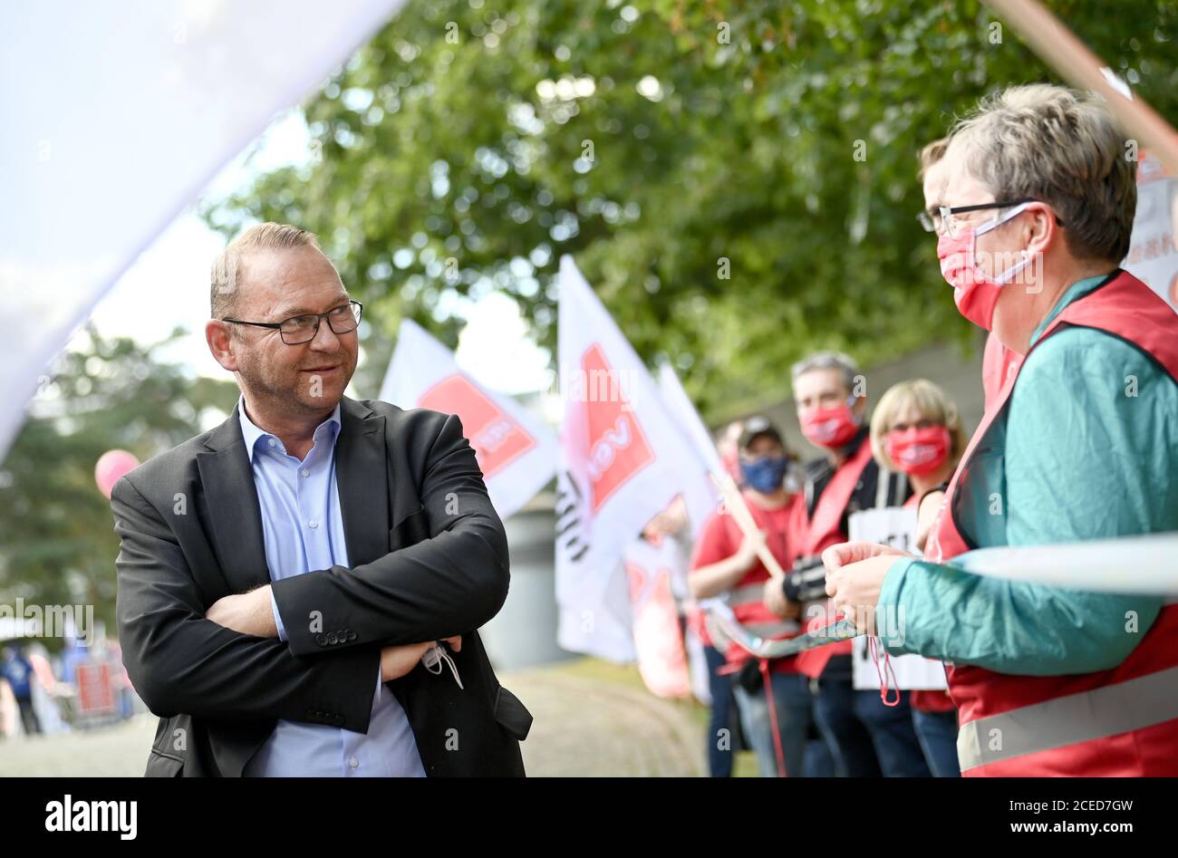 Potsdam, Deutschland. September 2020. Frank Werneke, Vorsitzender von Verdi, kommt zum Start der Tarifverhandlungen 2020 im öffentlichen Sektor auf Bundes- und kommunaler Ebene. Quelle: Britta Pedersen/dpa-Zentralbild/dpa/Alamy Live News Stockfoto