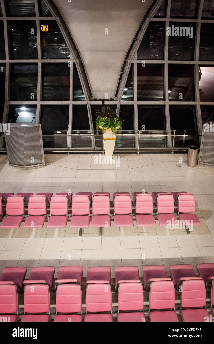 Die Lounge an einem der Abflugstore im Suvarnabhumi Airport, Bangkok Thailand. Stockfoto