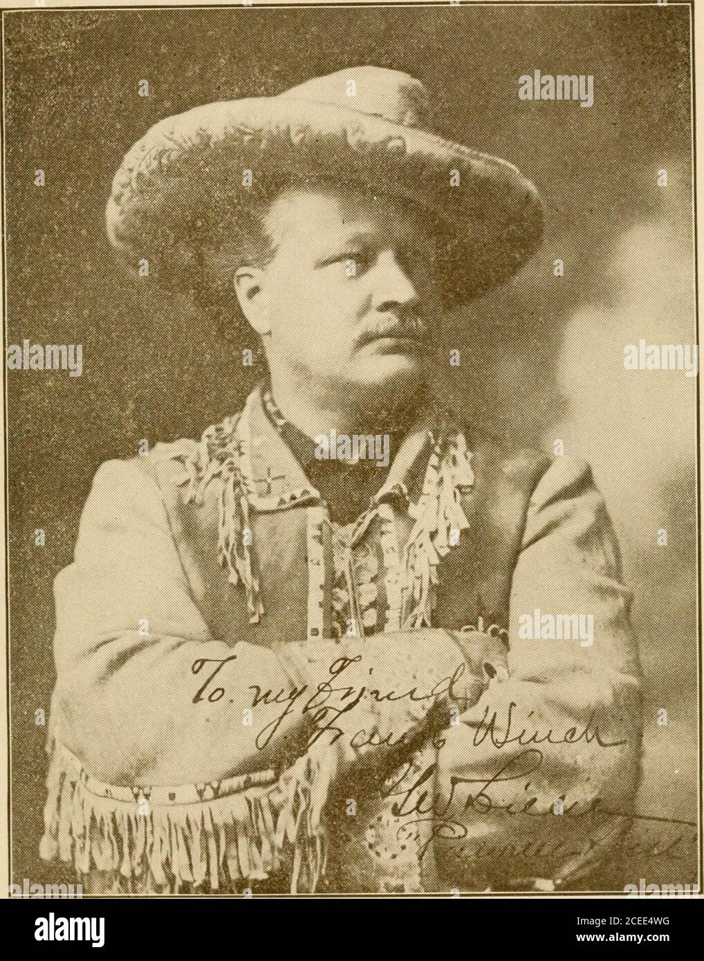 . Spannende Leben von Buffalo Bill, Col. WM. F. Cody, letzter der großen Pfadfinder und Pawnee Bill, Major Gordon W. Lillie (Pawnee Bill) weißer Chef der Pawnees. MAJOR GORDON W. LILLIE.(Pawnee Bill) SPANNENDE LEBEN VON Buffalo Bill Colonel WM. F. Cody Last of the Great Scouts AND Pawnee Bill Major Gordon W. Lillie (Pawnee Bill) PTHte Chief of thePawnees VON Frank Winch Copyright 1911 byFRANK WINCH11 European Rights and Dramatic Rigiits Reserved L. PARSONS & CO., Inc. Publishers and Printers No. 45 Rose Street NEW YORK N. Y. ©CI.A303154 WIDMUNG EINE HOMMAGE AN DIE MUTTER. {Kopie des persönlichen Briefes Stockfoto