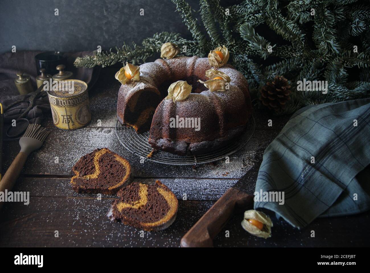 Köstliche Bundt Kuchen mit Schokolade und Kürbis Stockfoto
