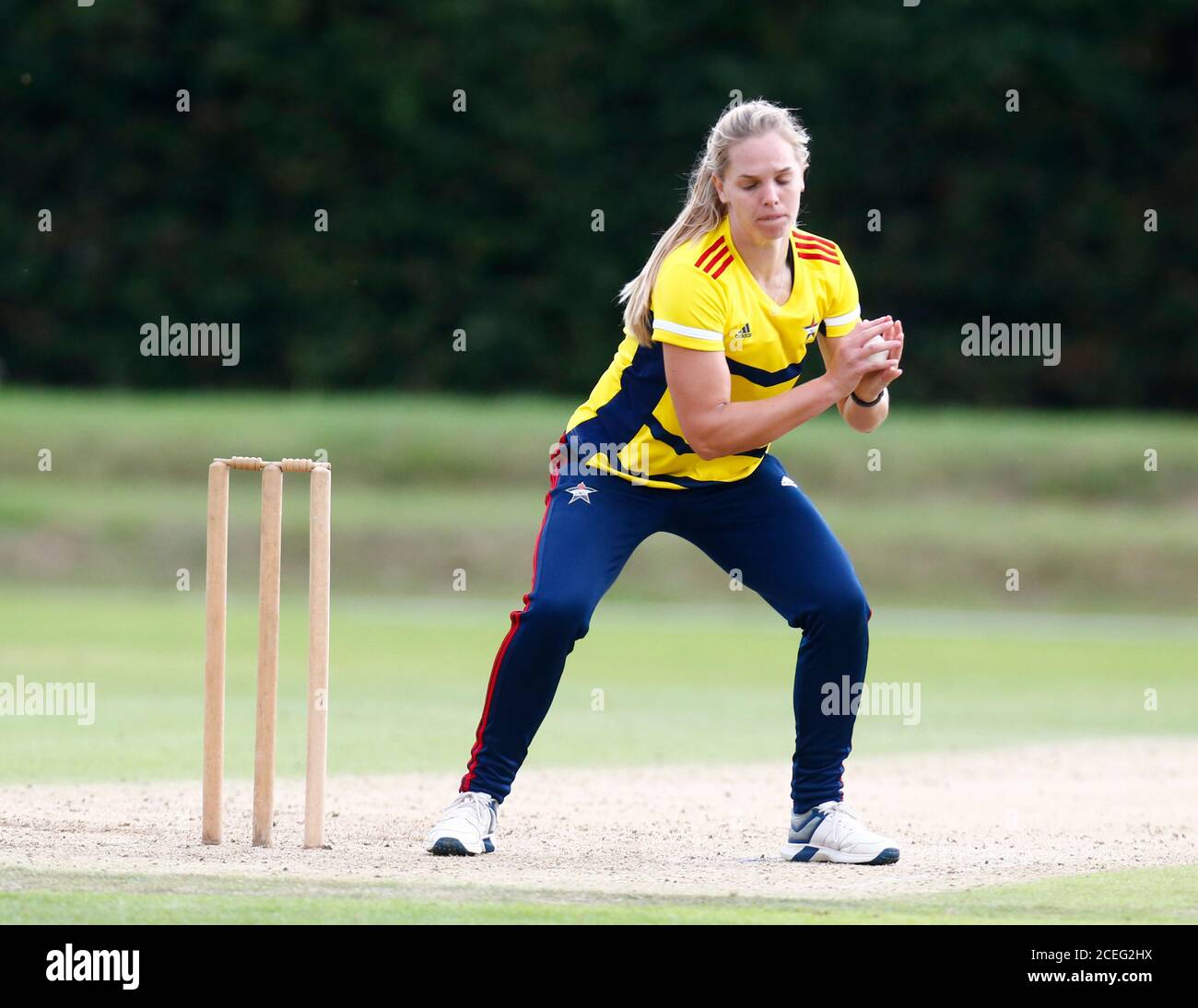 BECKENHAM, Großbritannien, AUGUST 31:Surrey East Stars Freya Davies während der Rachael Heyhoe Flint Trophy zwischen South East Stars Women und Sunrisers wo Stockfoto