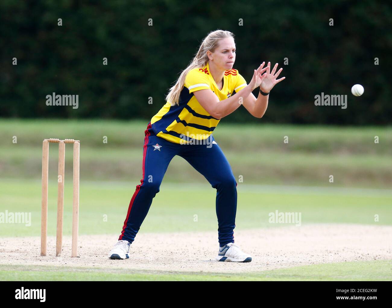 BECKENHAM, Großbritannien, AUGUST 31:Surrey East Stars Freya Davies während der Rachael Heyhoe Flint Trophy zwischen South East Stars Women und Sunrisers wo Stockfoto