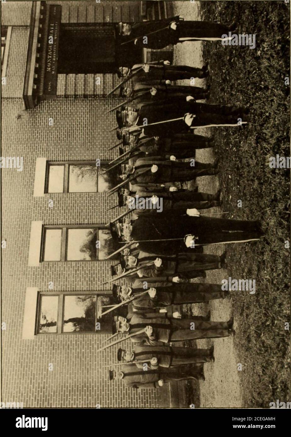Entre Nous 1912 Company Bv Offiziere J W Gwin R B Kelly S Sorrell J C Stivexderh B Gilmer W R Rigell I F Simmons G I Dunsmore