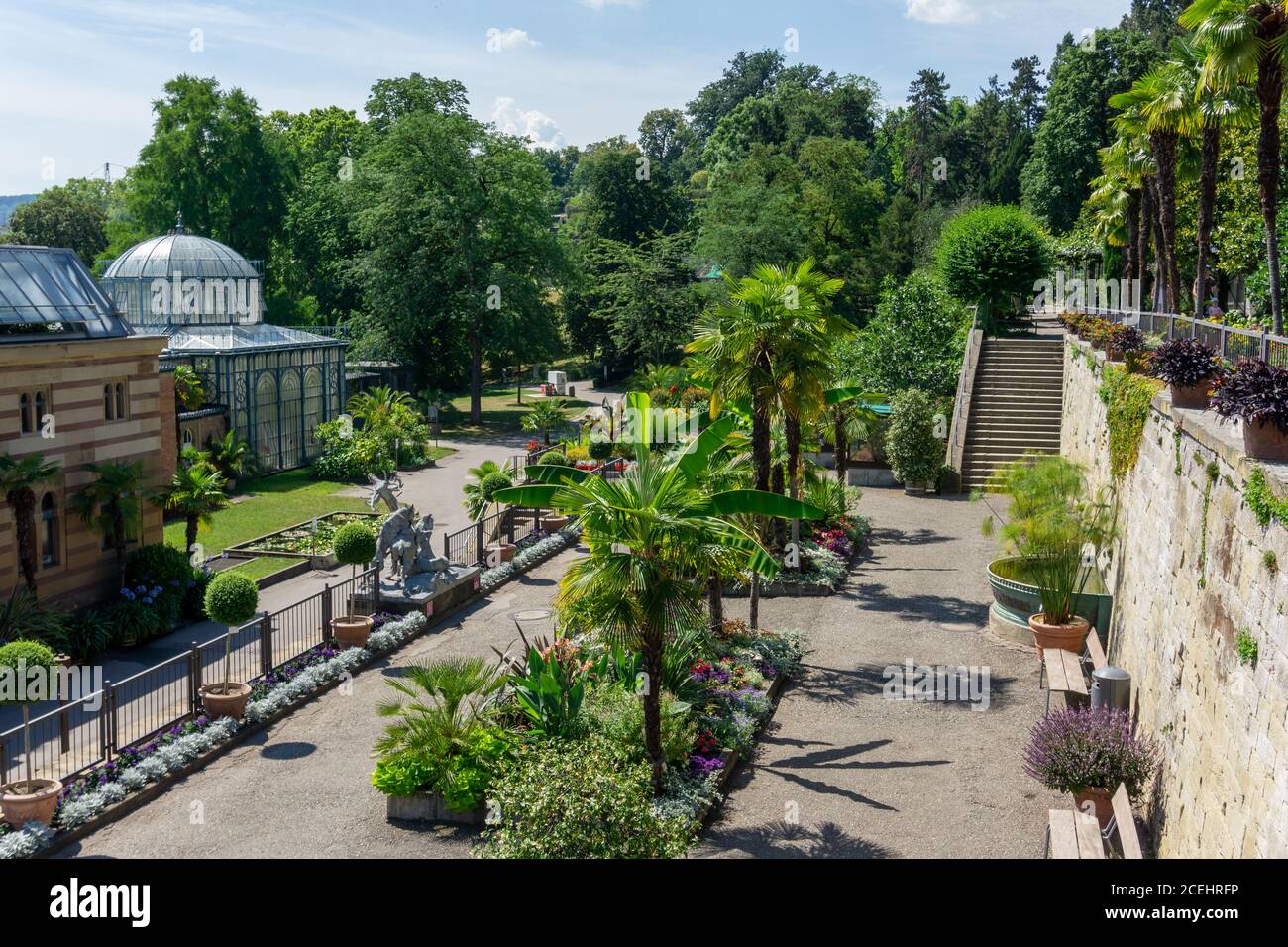 Stuttgart, BW - 20. Juli 2020: Das schöne Gelände des Zoologischen und Botanischen Gartens der Wilhelma in Stuttgart Stockfoto