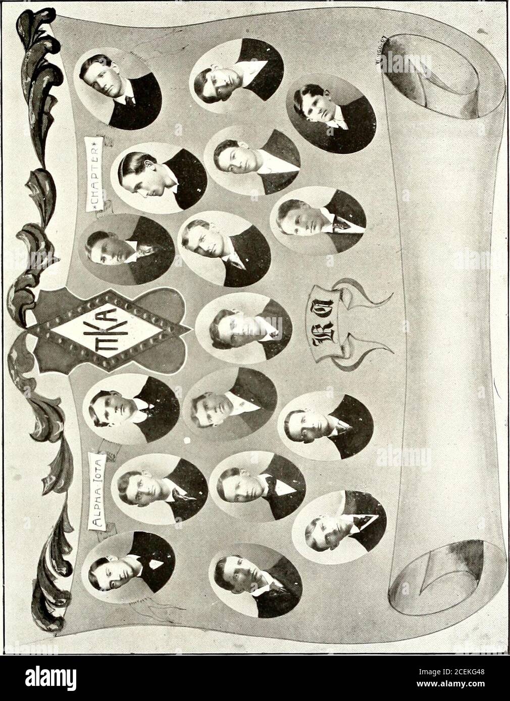 . Bobashela. :^^&gt;./t^ PI Kappa ALPHA. Gegründet an der University of Virginia, 1868.Alpha Iota Chapter Estabhshed 1905. FRATRES IN FACULTATE.William Bclton Murrah. Mifflin Wyatt Swartz. FRATRES IN URBE.A. A. Grün. Marcellus Green.L. F. Harris. Henddn Harris.W. H. Hill. O. B. Tavlur. ILL PI KAPPA ALPHA. Kapitel „Alpha Iota“. . 1907- Harvey hastig Bii.Lock. Landon Kimbroitgh Cari Ton. Charles Lamar Neii.l IGO(8.Jivi*i&lt; Coi.i^s. Charles Hascal Kirklaxd. Gilbert Pierce Cook. • John Cude Rousseaux. Jesse Levi Sumrall. : ■ 1909- . Edmund Alexander Currie. Robert J. Mllins.Fred Fernando Flynt. Aber Stockfoto