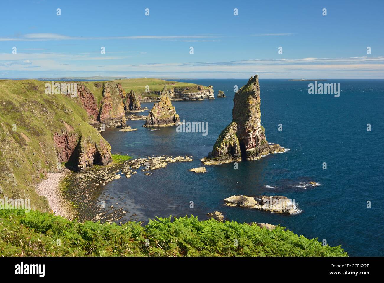Stapel von Duncansby. Sea Stacks in der Nähe von John o' Groats, Caithness, Highland, Scottish Highlands, Schottland, Großbritannien Stockfoto