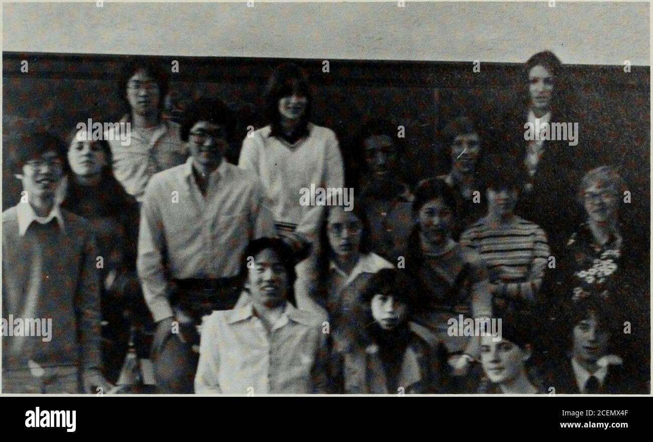 . U und I. 46 Dieses Jahr intelligente Menschen waren: (Erste Reihe, von links nach rechts) Tony Chien, MaryWilliams, Yael Frankel, Mark Williams (zweite Reihe) Toshi Nisbida, AndrewChien, Bill Burkholder, Lucia Lin, Susan Green, Mrs. Van Nord (Sponsor) (hintere Reihe) Cammie Edwards, EricYang, Karen Krummel, Paul Parker, Nels Gullerud und Lucy Temperley.. Stockfoto
