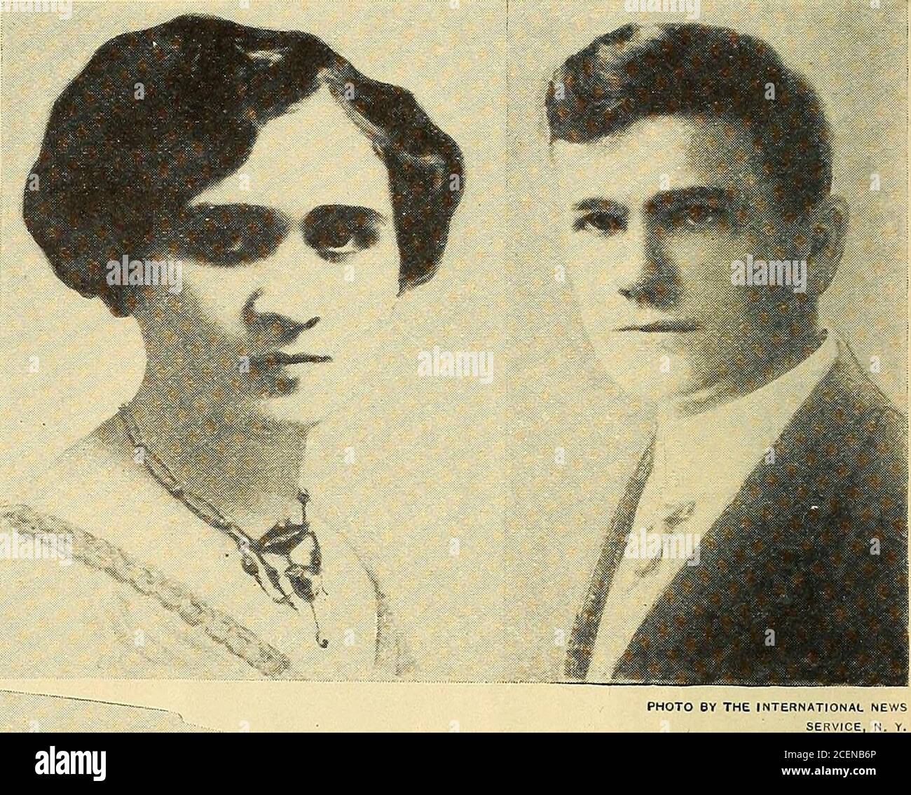 . Beliebte Strom-Magazin in einfachem Englisch. Haben Sie eine Tasche in Ihrem Rock?Sie sind alle die gehen jetzt. Diese junge Frau, die sich dafür einsetzt, erklärt die Idee von ihrem kleinen Bruder. Bürgermeister John P. Mitchell von NewYork warf in den Schalter, um die Sprengung für das Abreißen der Schranke im Ashokan Aquädukt zu feuern.Dieses Bild wurde 470 Fuß über der Oberfläche aufgenommen. 125* POPULÄRE ELEKTRIZITÄT und die WELTEN VORAUS Irwin MaxwellGregg und GraceMargaret Knoll, das erste Paar, das unter Wis-consins eugenic Gesetz, das erfordert, dass jeder Mann und Frau Eingabe Mat-rimony Aphysicians haben müssen Stockfoto