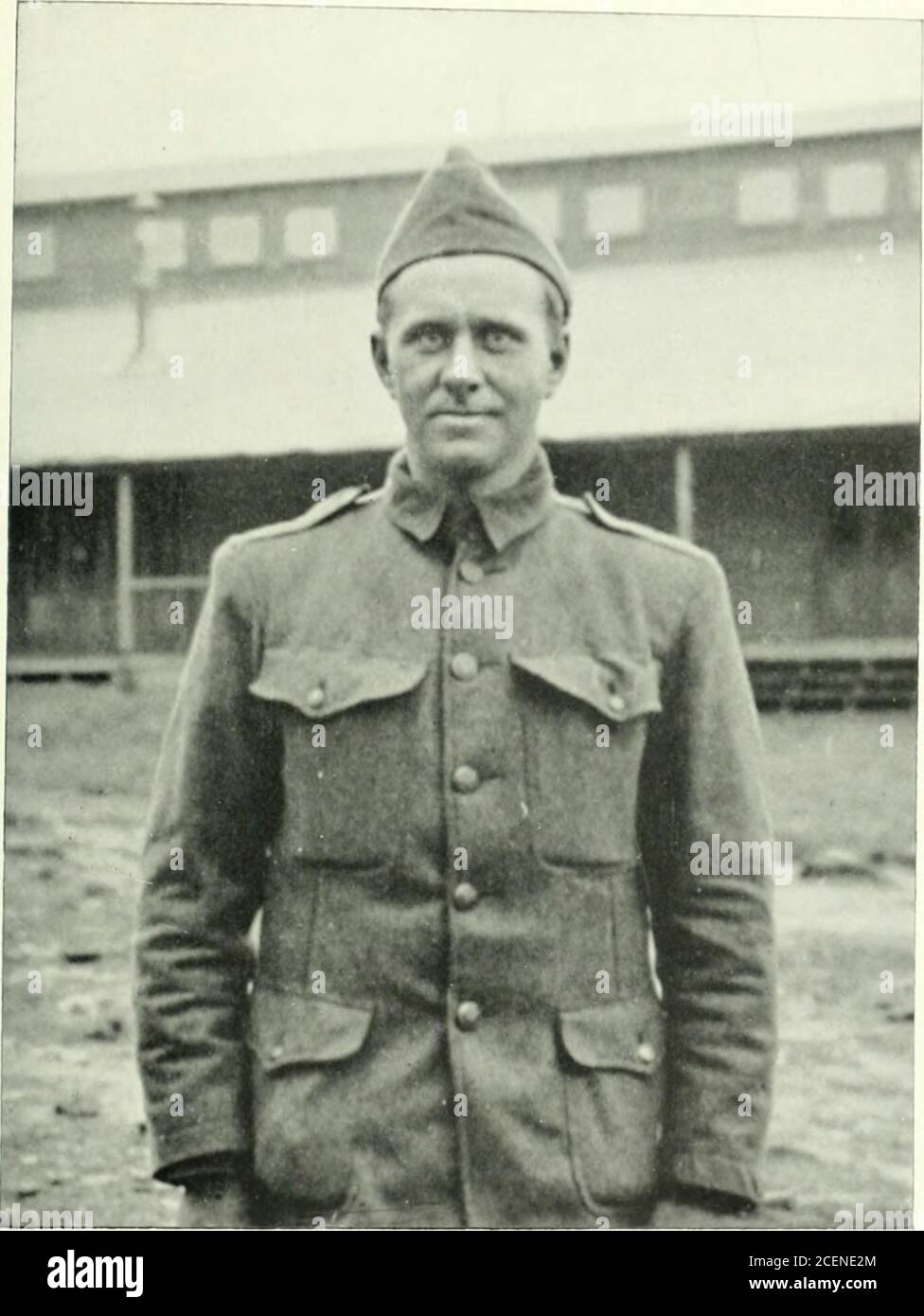 . Eine moderne Geschichte von New London County, Connecticut;. Frühe Geschichtevon New London County, Connecticut, und sich selbst tief in den Fortschritt der Gemeinschaft interessiert, Richter Henry Archibald Rogers kann auch calleda Vertreter Mann von Salem, Connecticut. Jonathan Rogers, Mr. Rogers Großvater, wurde in der Stadt New London, Connecticut, in revolutionärer Zeit geboren und verbrachte sein Leben in NewLondon County. Er heiratete Sarah Rogers, die Tochter von John (3) und Delight (Green) Rogers, die eine Tochter von Benjamin und Alma (Angel)Green. Benjamin Green war ein Bruder von Generalmajor Nathanae! G Stockfoto