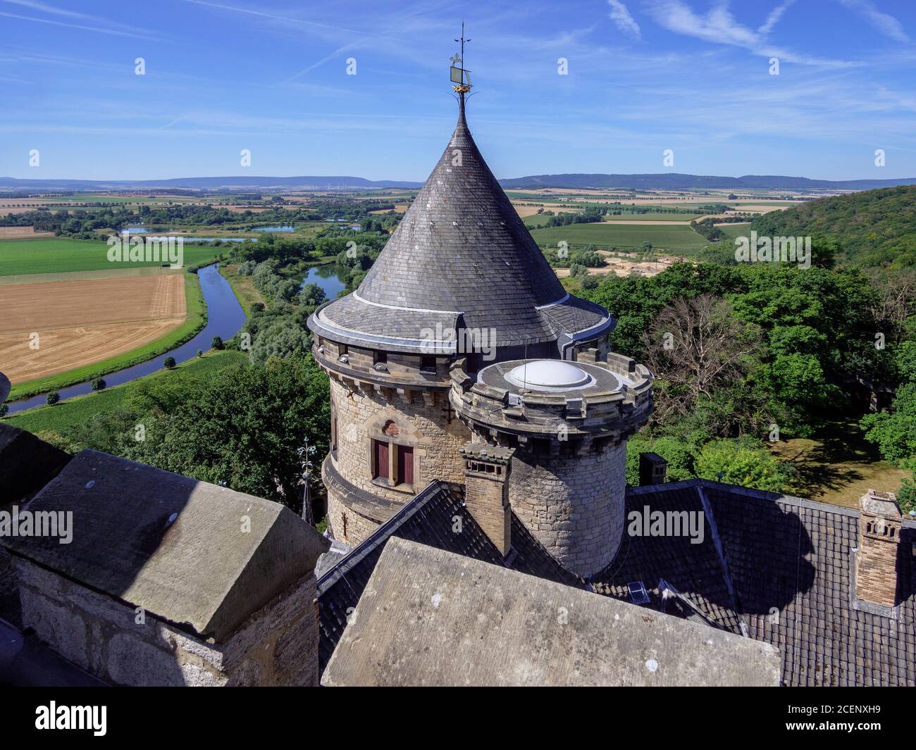 Blick vom Hauptturm auf das Leinetal, Welfen - Schloss Marienburg bei Pattensen, Niedersachsen, Deutschland, Europa Leine - Blick aus Stockfoto