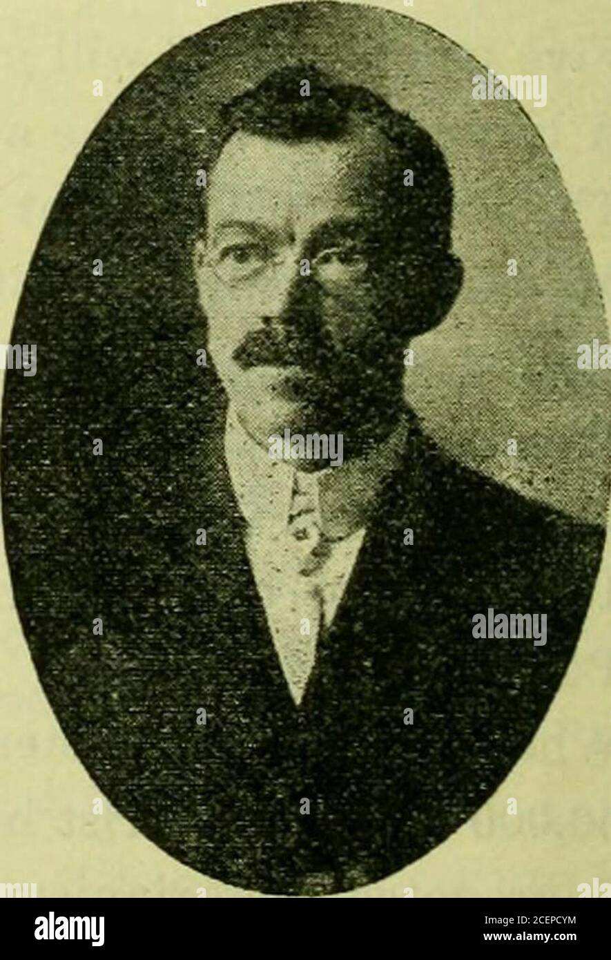 . Das christliche Jahr für das Jahr unseres herrn ... Hon. P. P. Claxton Rev. E. K. McCord ^?1 tii&gt;iitiili ???????????? »i»ii»ii««i»iiti ?iHiitii&gt;ii»iili.«ii»ii«ii»ii DAS CHRISTLICHE JAHR 45 MEER CHAUTAUQUA UND SCHULE DER METHODEN DER CHRISTLICHEN KIRCHE das Meer Chautauqua ist fünf Jahre alt. Seine sechste Sitzung wird am Virginia Beach, in der Nähe von Norfolk, Virginia, ab Dienstag, 29. Juli 1919 statt.Diejenigen, die an seinen Sitzungen sagen, dass es tut hervorragende Arbeit. Die, die immer wieder dabei sind. Es erfüllt ein großes Bedürfnis in der ChristianChurch. Es kostet praktisch tausend Puppe Stockfoto